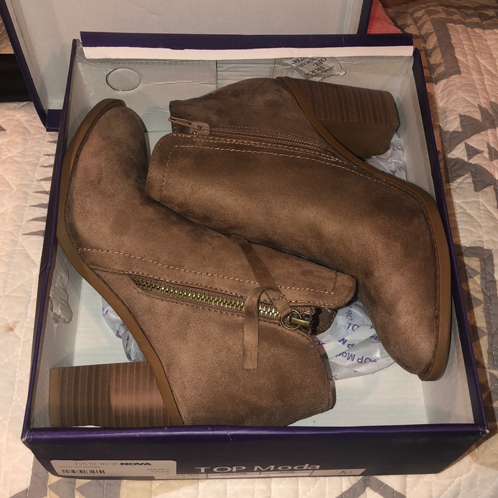 NEW Fashion Nova Ankle Boots TAUPE